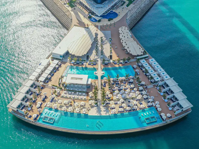 Drink at the Skyview Bar in Burj Al Arab Dubai